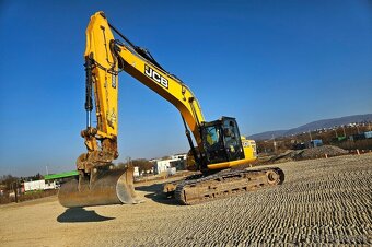 JCB LC 220 ROK 2015 - 9
