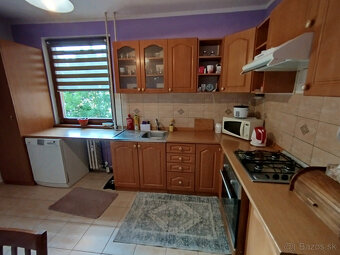 3 izbový byt, sídl.Ťahanovce - 9