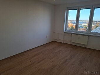 Prenajmem 2-izbový byt v Senici - 9