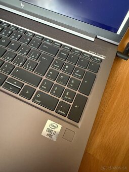 HP ZBook Firefly 15 G7 - 9