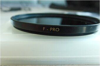 Predám filtre 77 mm - 9