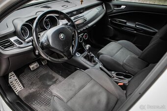 Alfa Romeo Giulietta - 9