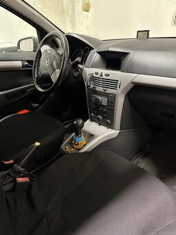 Opel Astra 1.7 - 9