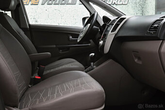 Kia Venga 1.6 CVVT TX A/T - 9