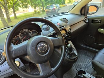 Mazda 2 1.3 MZR CE 46000Km - 9