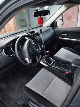 Predám SUZUKI Grand Vitaru - 9