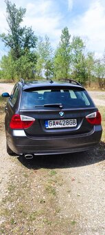 BMW rad 3 Touring BMW 320 d Touring A/T, Bohatá výbava - 9
