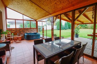 Komfortný dvojpodlažný rodinný dom - 9