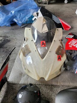 Diely Aprilia RSV4 - 9