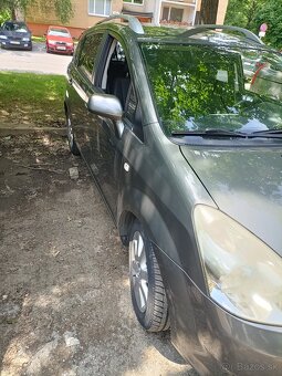 Predám Toyota Corollu Verso - 9