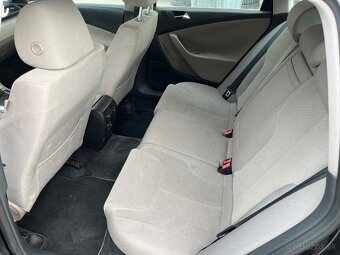 Volkswagen Passat Variant - 9