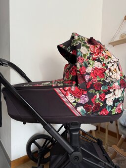 Vanička cybex priam 4.0 spring blossom dark - 9