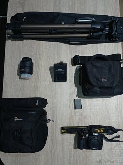 Nikon D3200 + objektív + 2x brašňa + statív - 9
