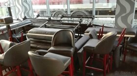 Prava talianska kozena sedacia súprava + kaviarenske stoly - 9