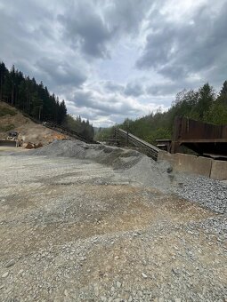 Kužeľový drvič DKT 900 GA - 9