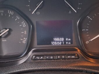 Opel Vivaro 2.0 CDTI – 1. majiteľ kupované na SK - 9