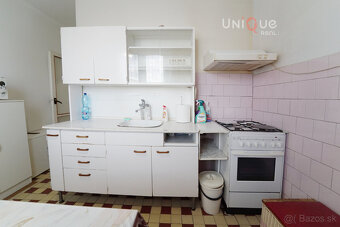 EXKLUZÍVNE NA PREDAJ 3 IZBOVÝ TEHLOVÝ BYT V KOMÁRNE, CENTRUM - 9