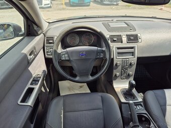 Volvo V50 2.0 D Kinetic, NOVÉ STK - 9