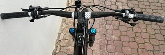 Celoodpružený karbónový ebajk Trek Slash+ 9.7 veľ. L a XL - 9