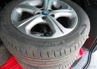 Ford Galaxy 2,0 TDCI 103 kW DPH Serviska nafta - 9