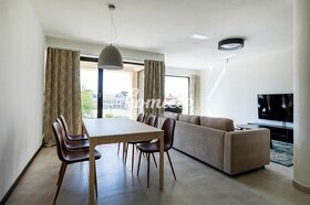PRENÁJOM 3 izbový luxusný byt priamo v centre Nitry - 9