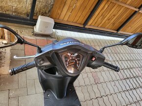 Honda Vision 110 , r. 2014 - 9