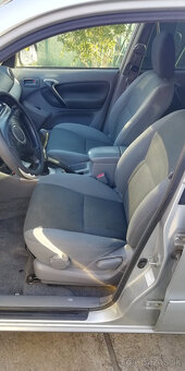 Toyota RAV4 - 9