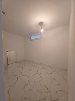 NA PREDAJ 2 IZBOVÝ BYT S PARKOVANÍM BRATISLAVA - 9