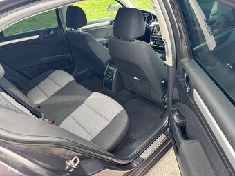 Škoda Superb 2 2.0 TDI CR 125kw Elegance - 9