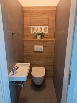 For Rent: 1-Bedroom Apartment - 9
