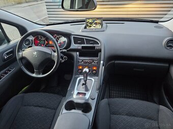 Peugeot 3008 1.6eHDI 115CV Automat Acitve EURO5 - 9