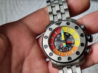 Titánový potápačský chronograf,SECTOR. - 9