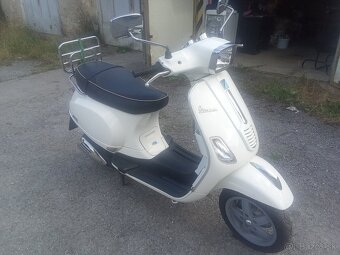 Predám skúter-moped Vespa 125 - 9