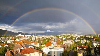Priestranný 3-izbový byt s výhľadom na Žilinu, blízko centra - 9