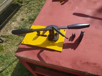 Predám ohýbačky určené na umelecké kováčstvo. - 9