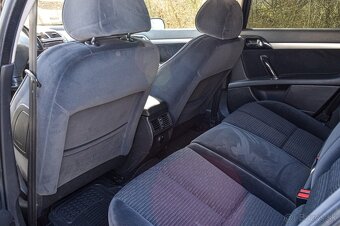 Peugeot 407 SW 2.0 HDi 2010 - 9