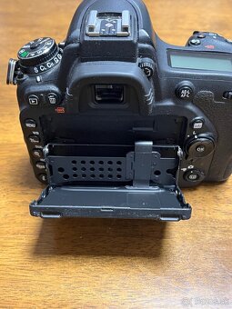 Nikon D750 + MB-D16 - 9
