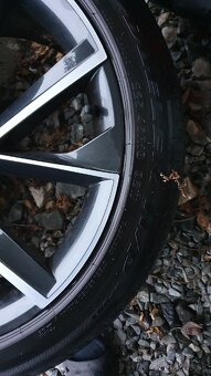 Bridgestone Dueler H/P Sport 225/45 r19 - 9