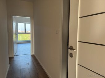 33Reality | 3-izbové byty a vlastným parkovaním - 9