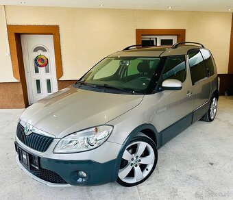 Škoda Roomster Scout facelift 2012 1.2 TSI s Panoráma - 9
