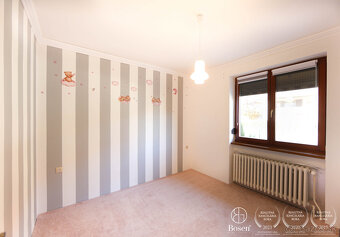 BOSEN | Na predaj priestranný 4-izb. RD v tichej časti mesta - 9