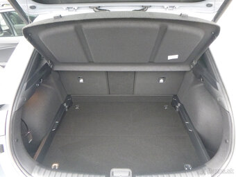 KIA XCEED 1,5 T-Gdi M6 GOLD 2024/10 AKCIA - 9