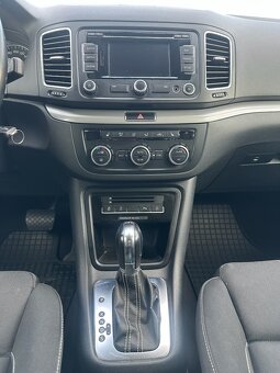 Volkswagen Sharan MATCH 103 kW,DSG,2012,nový zotrvačník - 9