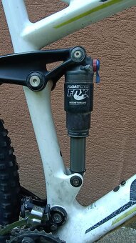 GHOST celoodpruzeny carbon 29" Shimano XT - 9