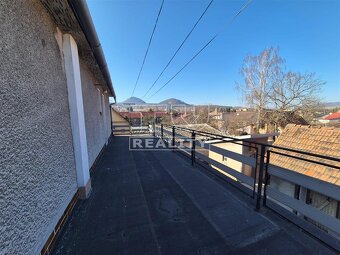 5 izbový RD v Handlovej - tichá lokalita - 9