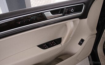 Volkswagen Touareg 3.0 TDI 4motion - 9