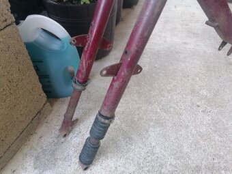 Predám rám s vidlicami na Jawa 555 pionier - 9