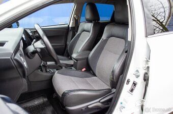 Toyota Auris 1.6 l D-4D - 9