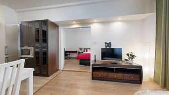 3 izb.byt Kisdyho, zrekonštruovaný, 2 balkóny, centrum mesta - 9