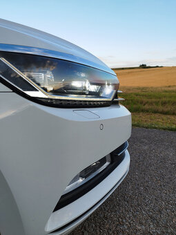 Volkswagen Passat 2.0 TDi Comfortline Full LED/NAVI/rozvody - 9